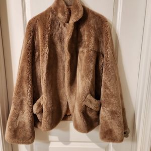 Kraton vintage coat faux fur ( borgana) size large